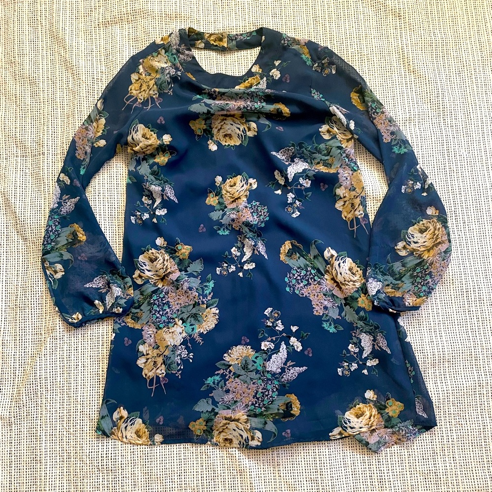 Le Lis Made in USA long sleeve mini dress sz Small